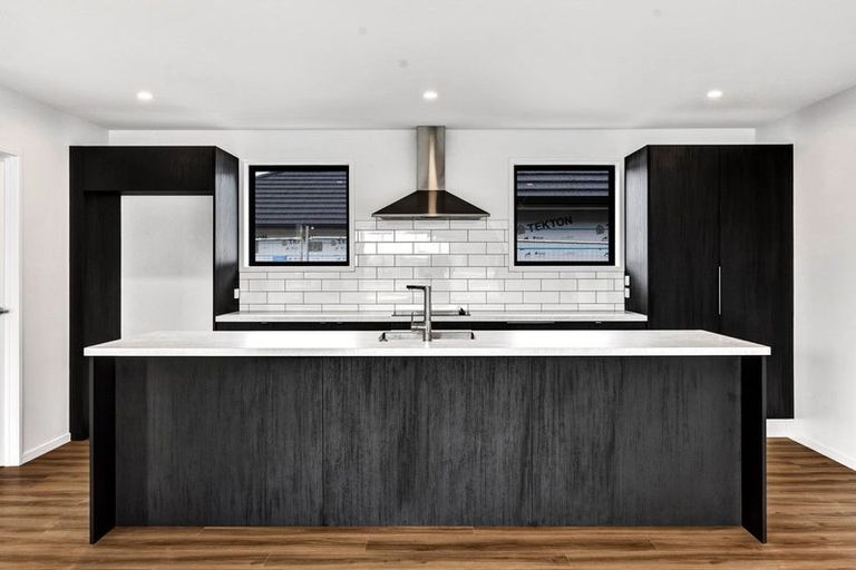 Photo of property in 130b Manawapou Road, Hawera, 4610