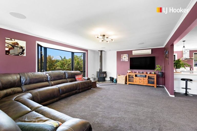 Photo of property in 126 Hagart-alexander Drive, Mosgiel, 9024