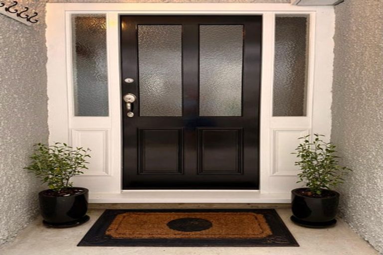 Photo of property in 19 Thorby Street, Northland, Wellington, 6012