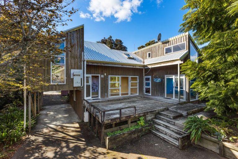 Photo of property in 54 Walton Street, Red Beach, 0932