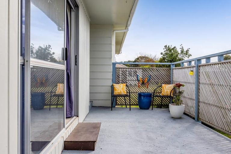 Photo of property in 5 Iredale Road, Hawera, 4610