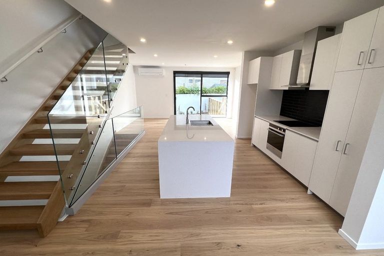 Photo of property in 7/78 Orangi Kaupapa Road, Northland, Wellington, 6012