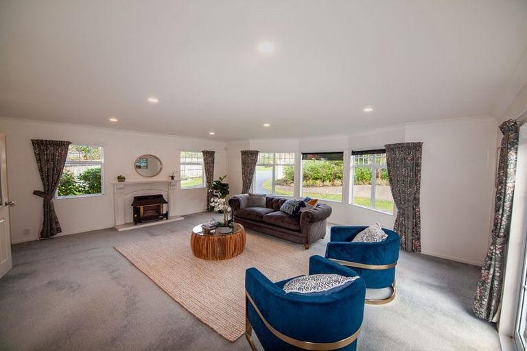 Photo of property in 4 Amesbury Drive, Churton Park, Wellington, 6037