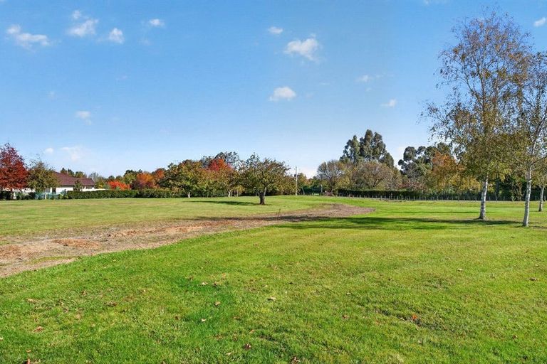 Photo of property in 5 Eagle Place, Martinborough, 5711
