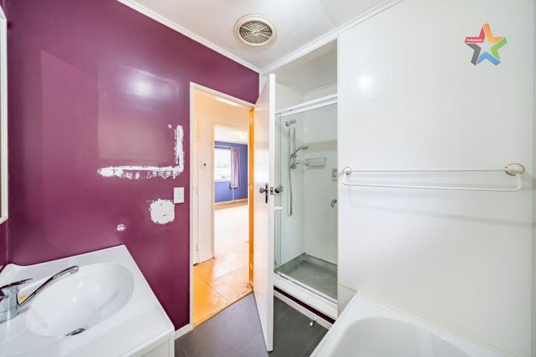 Photo of property in 6 Kendal Grove, Wainuiomata, Lower Hutt, 5014