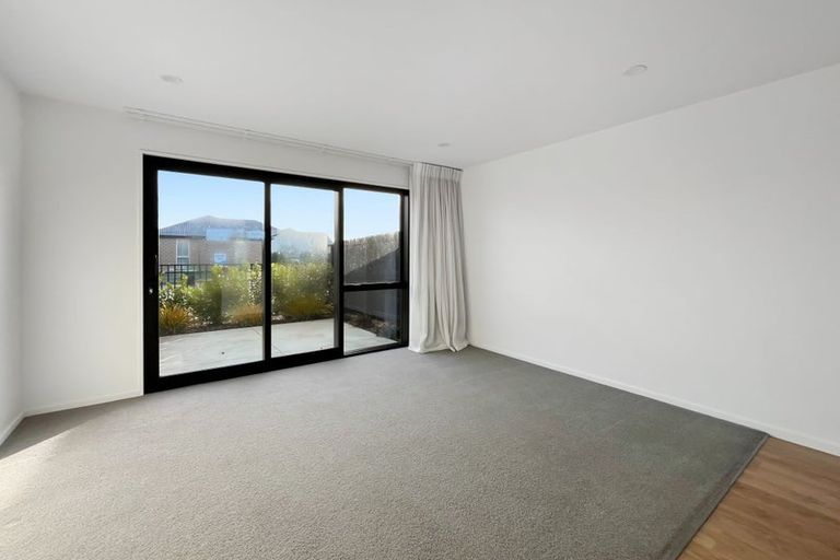 Photo of property in 14 Miromiro Street, Broomfield, Christchurch, 8042