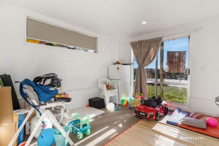 Photo of property in 42 Tamahere Drive, Glenfield, Auckland, 0629