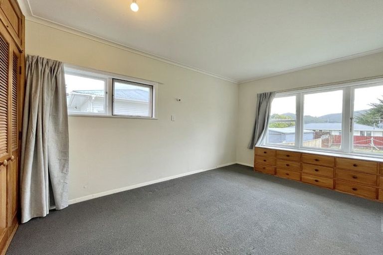 Photo of property in 72 Miro Street, Trentham, Upper Hutt, 5018