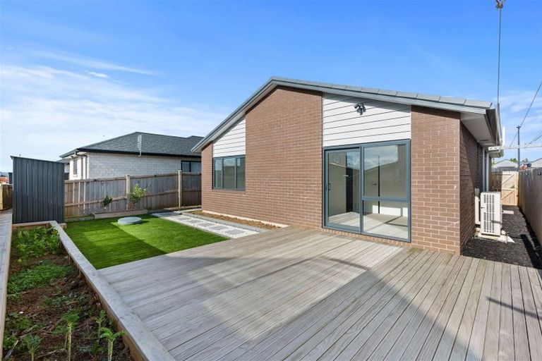 Photo of property in 11 Maioha Road, Pukekohe, 2120