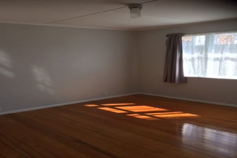 Photo of property in 1/29 Gilliam Street, New Lynn, Auckland, 0600