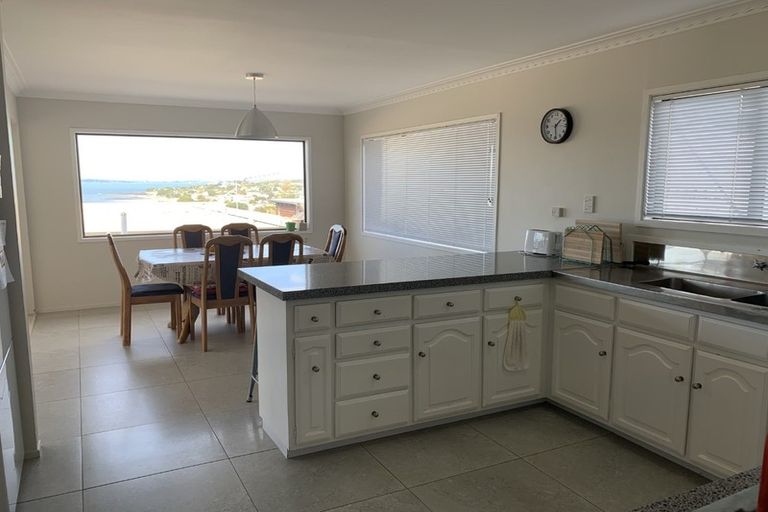 Photo of property in 2/12 Marama Street, Castor Bay, Auckland, 0620