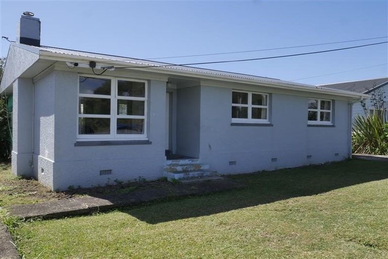 Photo of property in 37 West End Avenue, Woodhill, Whangarei, 0110