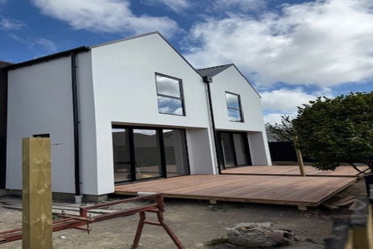 Photo of property in 27 Division Street, Riccarton, Christchurch, 8041