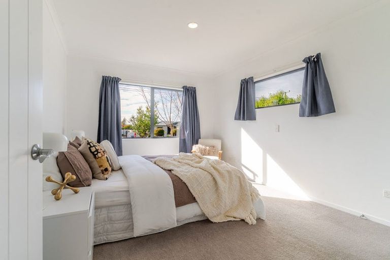 Photo of property in 23 Charles Street, Carterton, 5713