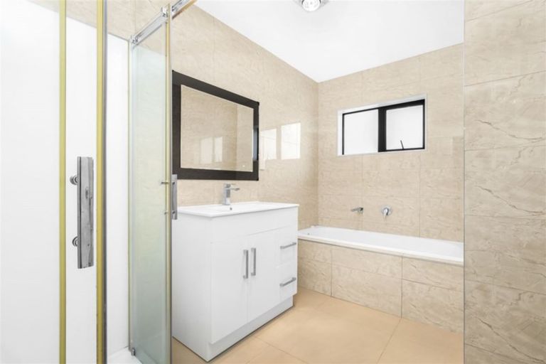 Photo of property in 53 Tarapiroe Avenue, Takanini, 2112