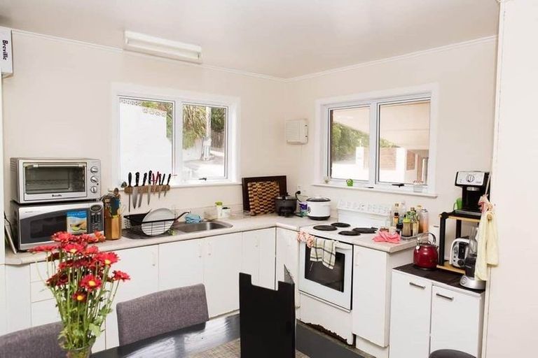 Photo of property in 4 Hallewell Crescent, Johnsonville, Wellington, 6037