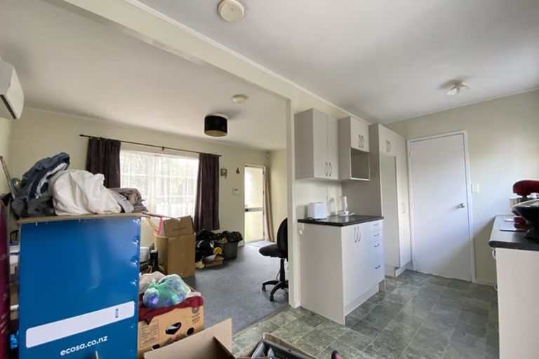 Photo of property in 44 Borich Road, Sunnyvale, Auckland, 0612