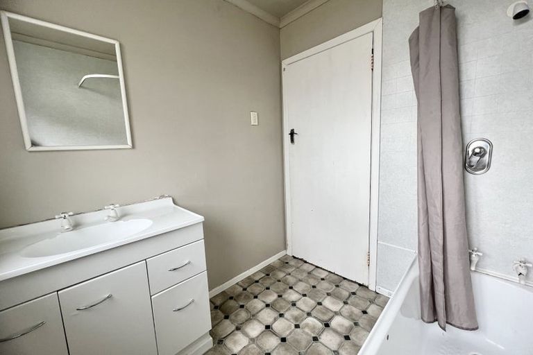 Photo of property in 194 Ross Street, Grasmere, Invercargill, 9810