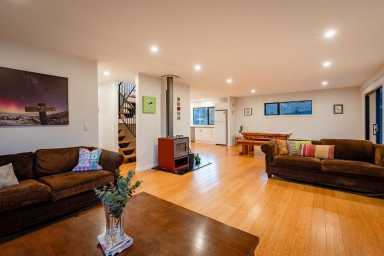 Photo of property in 28 Wabler Lane, Albert Town, Wanaka, 9305