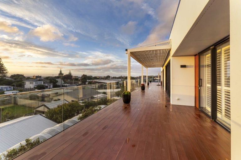 Photo of property in 44a Moana Street, Otaki Beach, Otaki, 5512