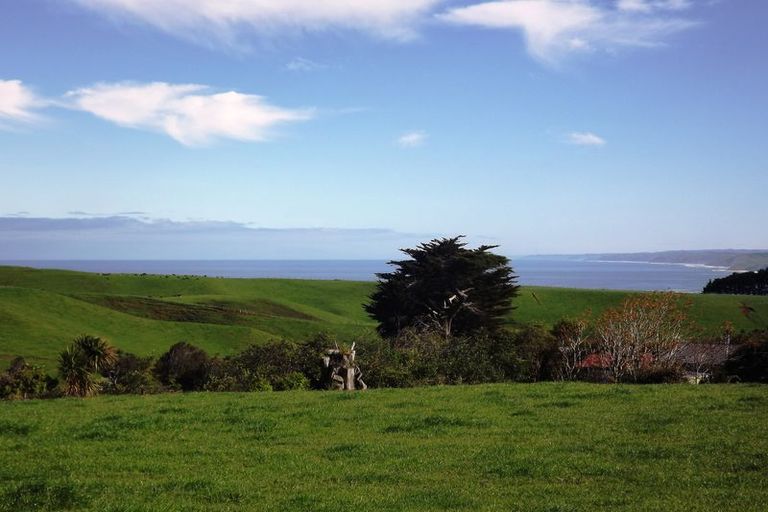 Photo of property in 669a Te Hutewai Road, Raglan, 3296
