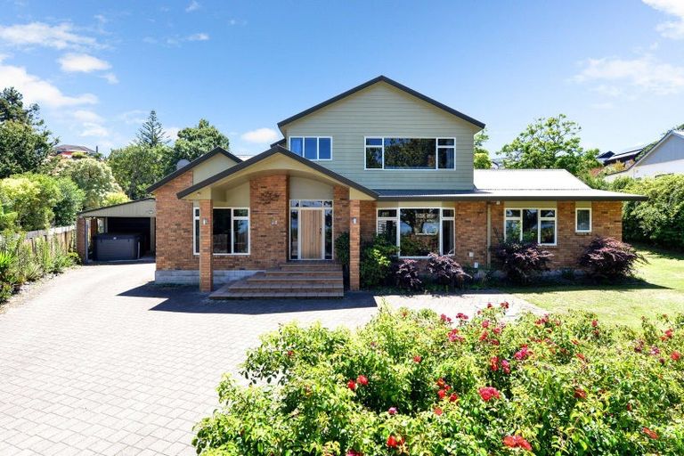 Photo of property in 19 Lake Domain Drive, Frankton, Hamilton, 3204