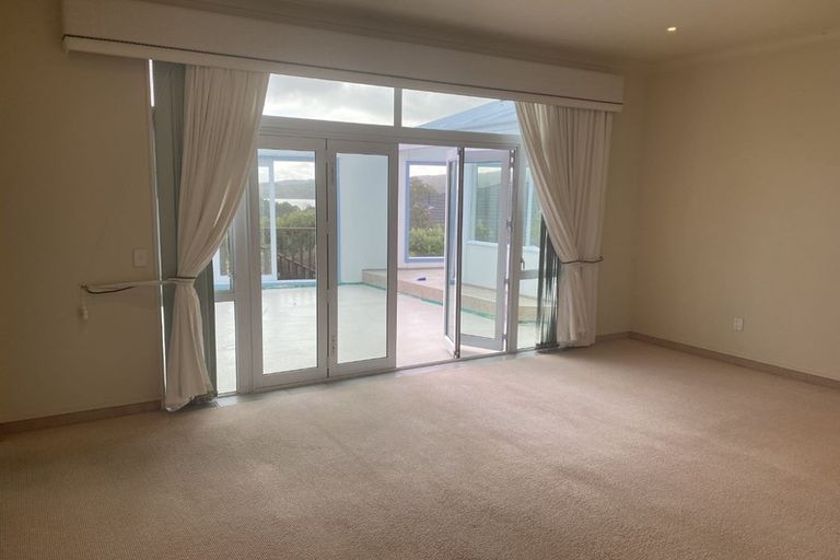 Photo of property in 39 Lanyon Place, Whitby, Porirua, 5024