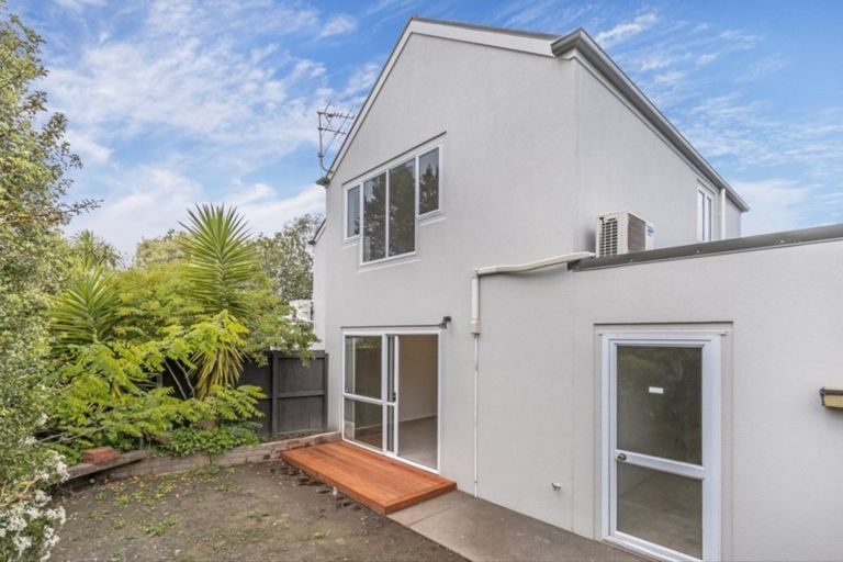 Photo of property in 2/419 Madras Street, St Albans, Christchurch, 8014