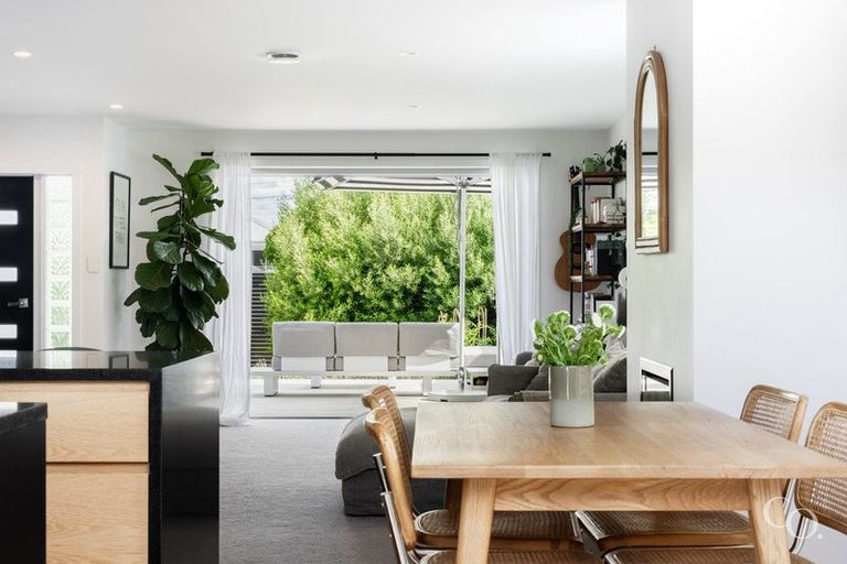 Photo of property in 54 Hinewa Road, Otumoetai, Tauranga, 3110