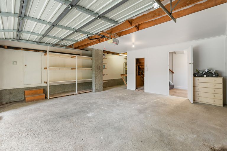 Photo of property in 3 Jason Street, Helensburgh, Dunedin, 9010