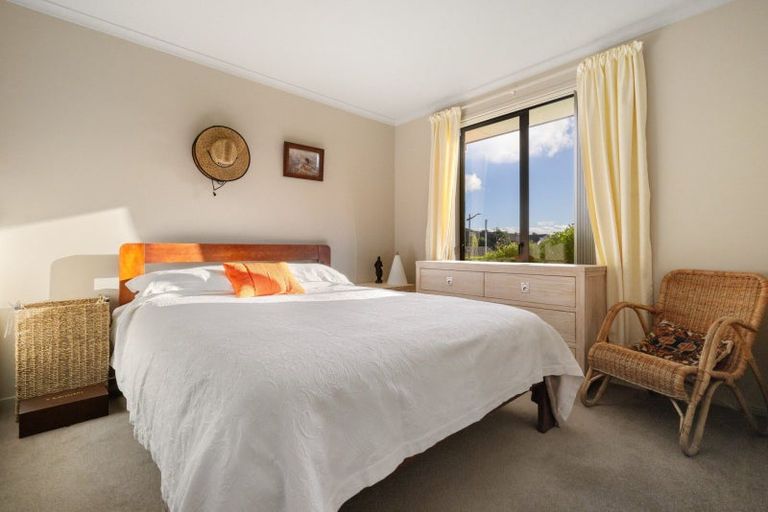 Photo of property in 5 Seabreeze Place, Papamoa Beach, Papamoa, 3118