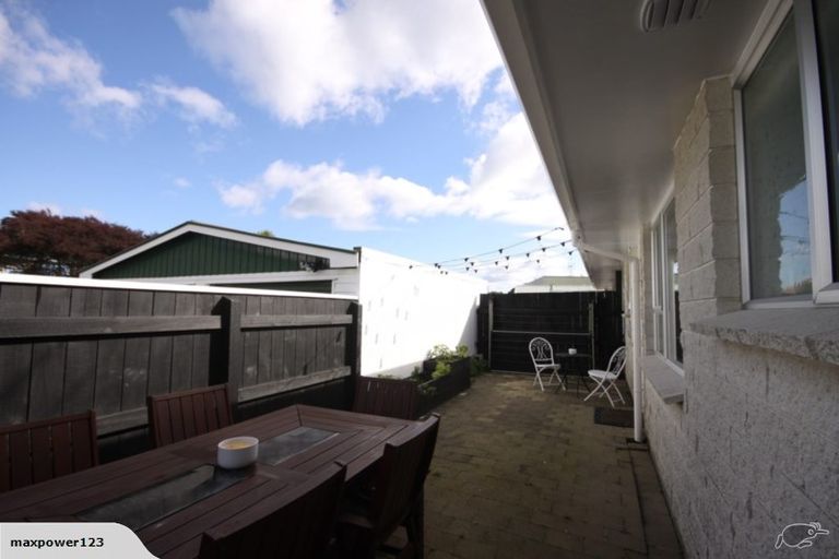 Photo of property in 92 Trafalgar Street, Waterloo, Lower Hutt, 5011