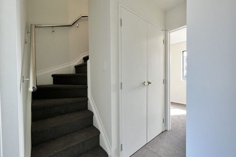 Photo of property in 5/60 Selo Street, Glen Eden, Auckland, 0602