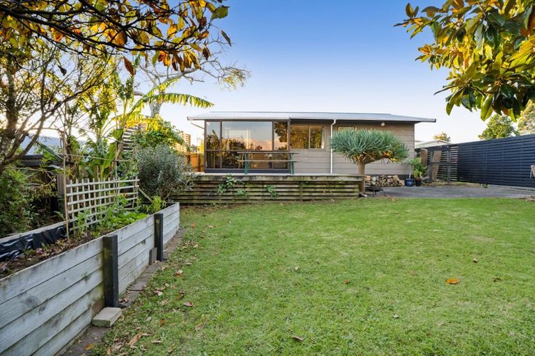 Photo of property in 42 Norwich Avenue, Spotswood, New Plymouth, 4310