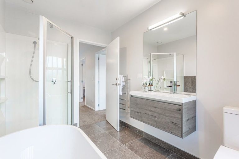 Photo of property in 15 Liquidambar Drive, Hobsonville, Auckland, 0616