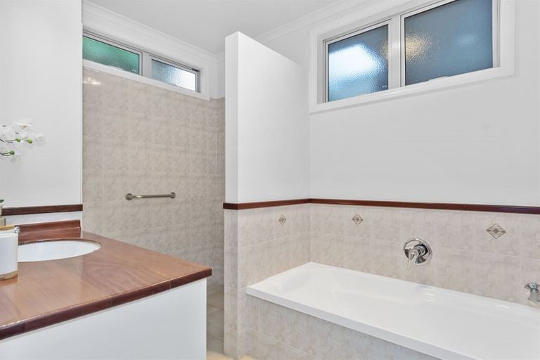 Photo of property in 24b Clyde Street, Mount Maunganui, 3116
