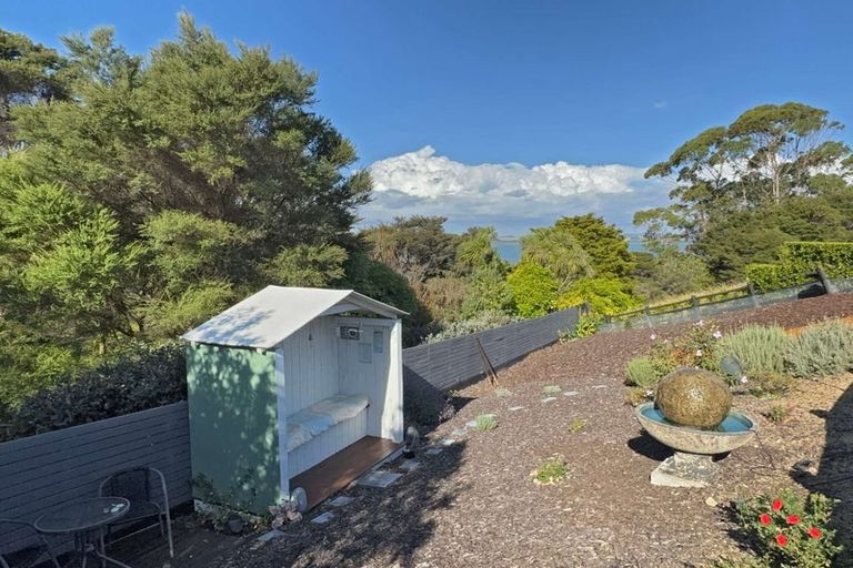 Photo of property in 82 Omana Avenue, Shelly Beach, Helensville, 0874