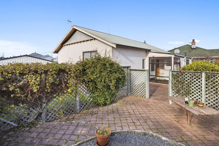 Photo of property in 60 Royal Crescent, Saint Kilda, Dunedin, 9012