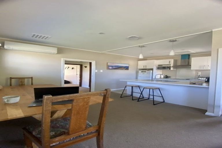 Photo of property in 22 Piko Crescent, Riccarton, Christchurch, 8041