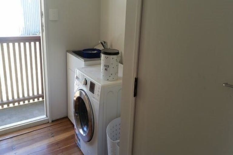 Photo of property in 19 Holmes Grove, Naenae, Lower Hutt, 5011