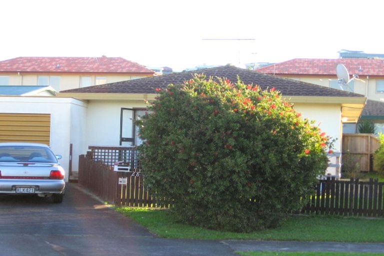 Photo of property in 28 Nukumea Common, Orewa, 0931