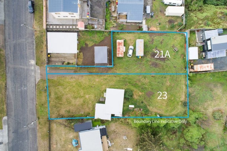 Photo of property in 23 Marine Parade South, Foxton Beach, Foxton, 4815