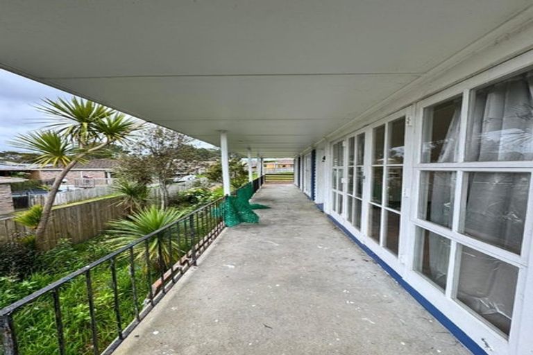 Photo of property in 9 Spargo Road, Massey, Auckland, 0614