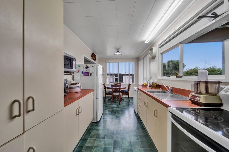 Photo of property in 14 Tawa Street, Hawera, 4610