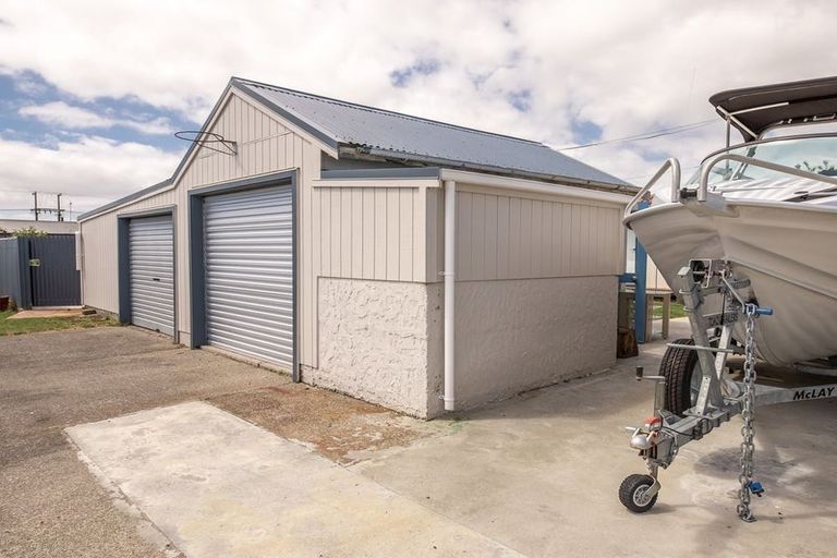 Photo of property in 29 Romilly Street, Westport, 7825