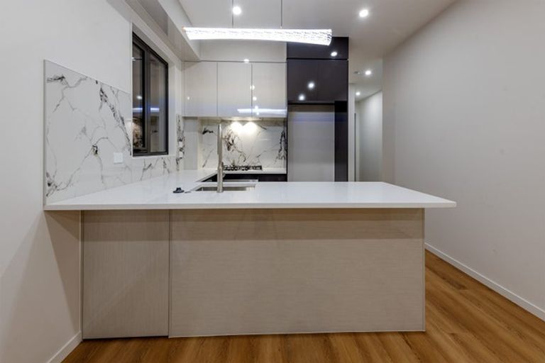 Photo of property in 15 Kapeta Lane, Karaka, 2113