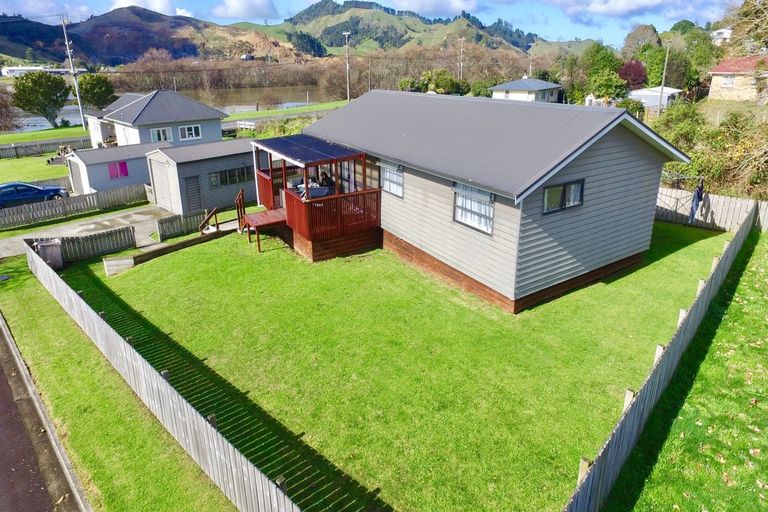 Photo of property in 98b Riverview Road, Huntly, 3700