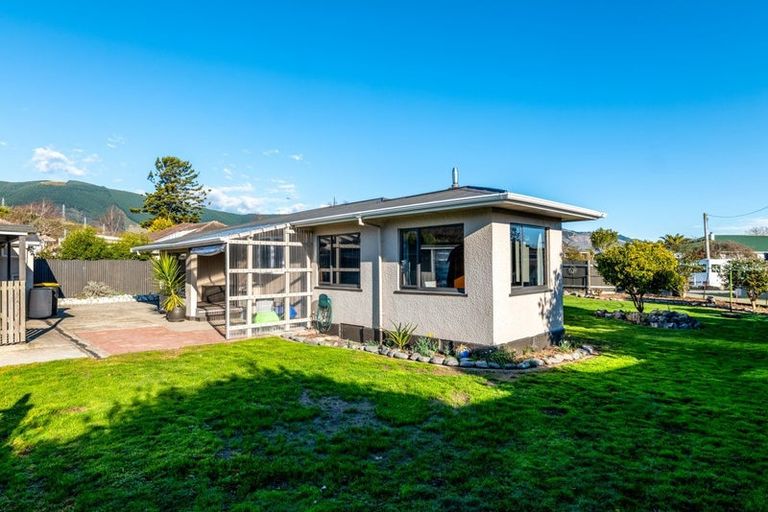 Photo of property in 1 Lemari Avenue, Stoke, Nelson, 7011