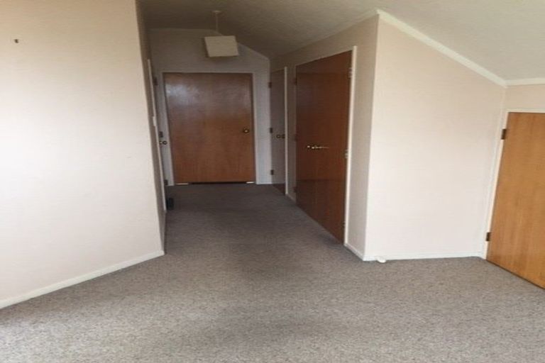 Photo of property in 42 Satara Crescent, Khandallah, Wellington, 6035