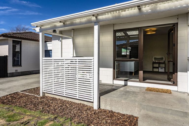 Photo of property in 1/202 Grimseys Road, Redwood, Christchurch, 8051